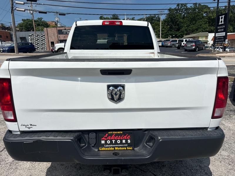 RAM 1500 Classic Tradesman 4x2 Quad Cab 6'4" Box 2022