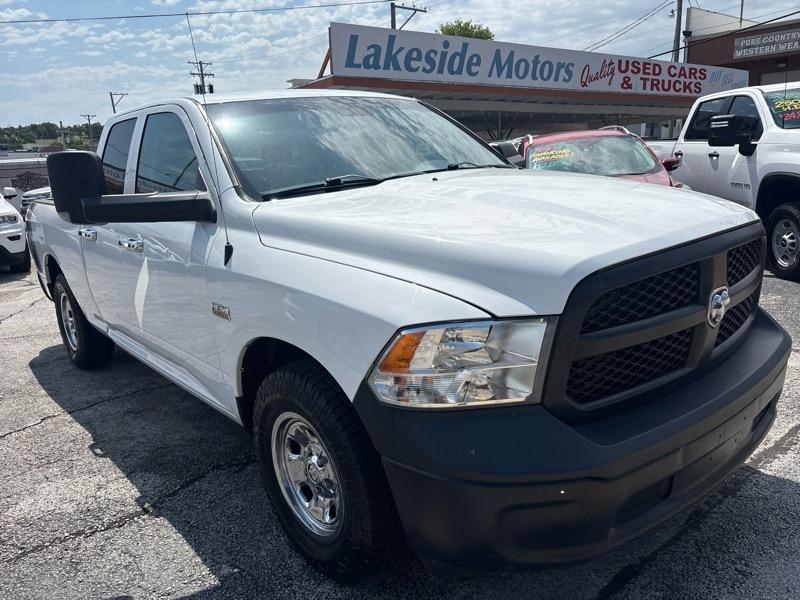 RAM 1500 Classic Tradesman 4x2 Quad Cab 6'4" Box 2022