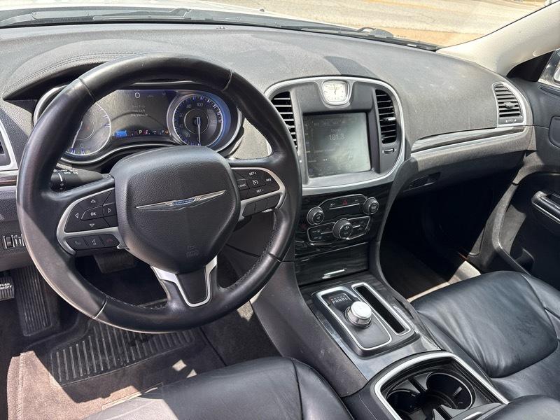 Chrysler 300 4dr Sdn Limited RWD 2015