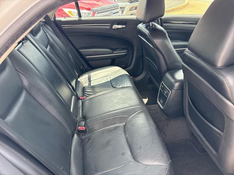 Chrysler 300 4dr Sdn Limited RWD 2015