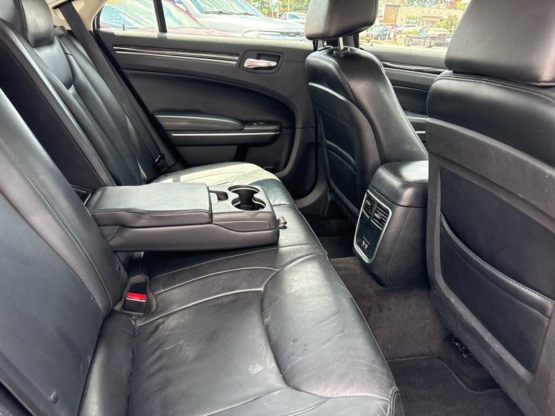 Chrysler 300 4dr Sdn Limited RWD 2015
