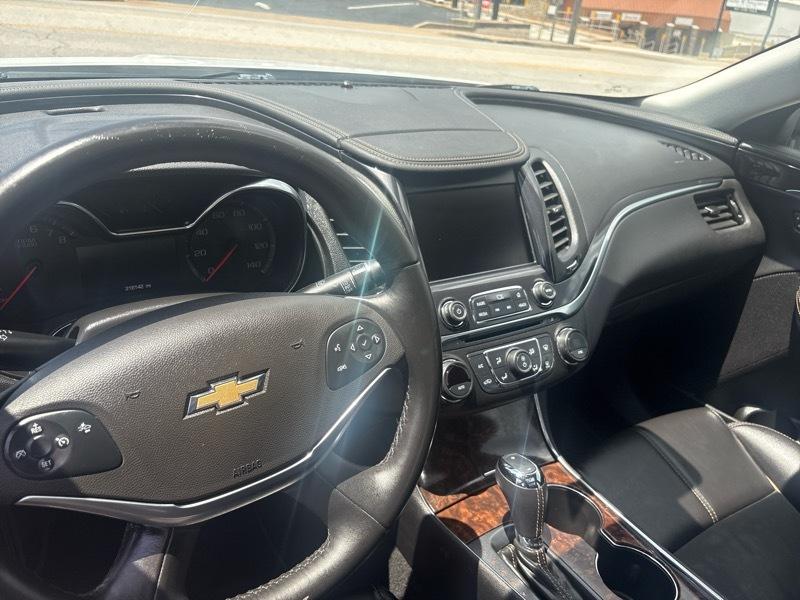 Chevrolet Impala 4dr Sdn LT w/1LT 2015