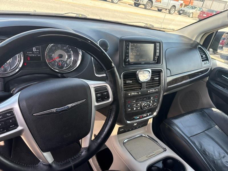 Chrysler Town & Country 4dr Wgn Limited Platinum 2015