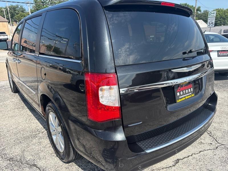 Chrysler Town & Country 4dr Wgn Limited Platinum 2015