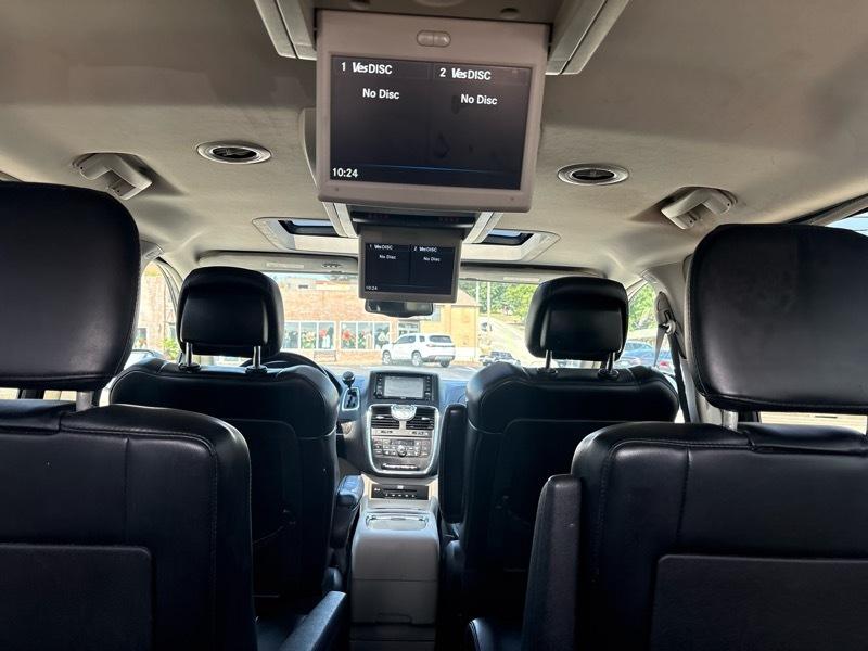Chrysler Town & Country 4dr Wgn Limited Platinum 2015