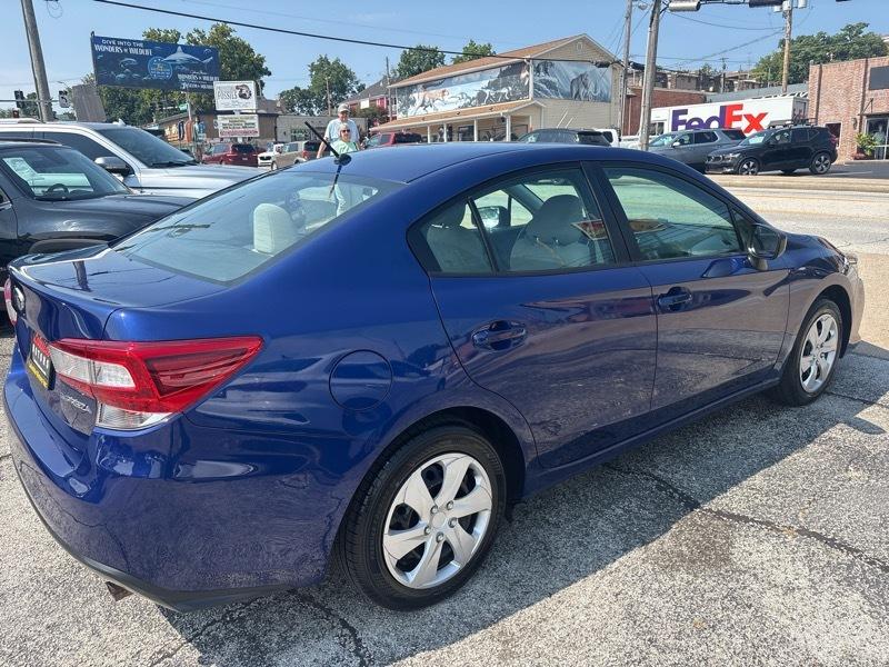 Subaru Impreza 4-door CVT 2022