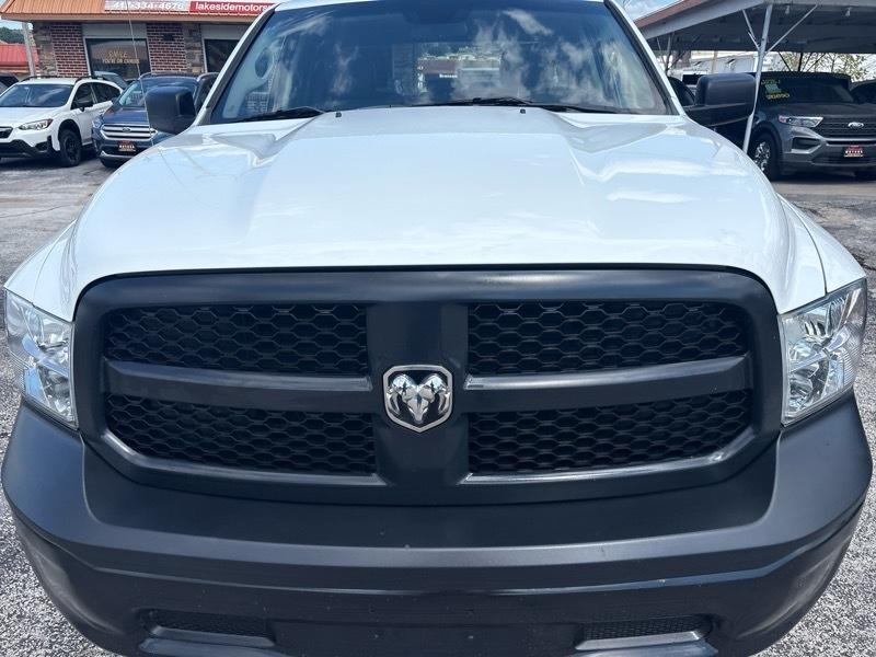 RAM 1500 Classic Tradesman 4x2 Quad Cab 6'4" Box 2022