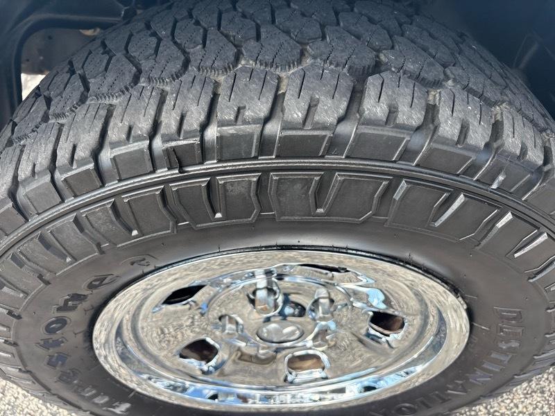 RAM 1500 Classic Tradesman 4x2 Quad Cab 6'4" Box 2022