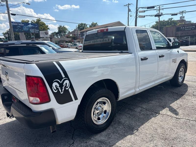 RAM 1500 Classic Tradesman 4x2 Quad Cab 6'4" Box 2022