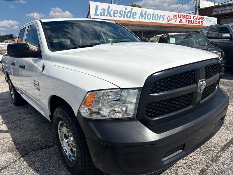 RAM 1500 Classic Tradesman 4x2 Quad Cab 6'4" Box 2022