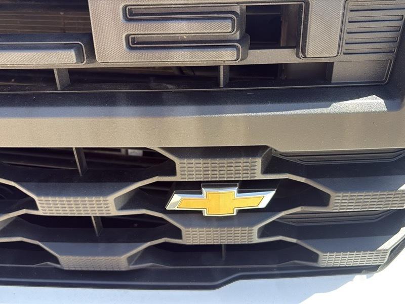 Chevrolet Silverado 1500 2WD Double Cab 147" Work Truck 2024