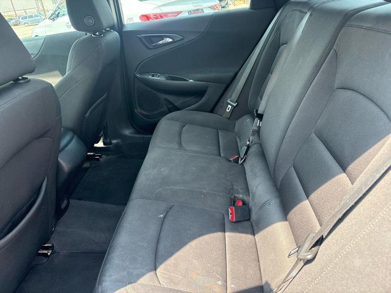 Chevrolet Malibu 4dr Sdn LS w/1LS 2021
