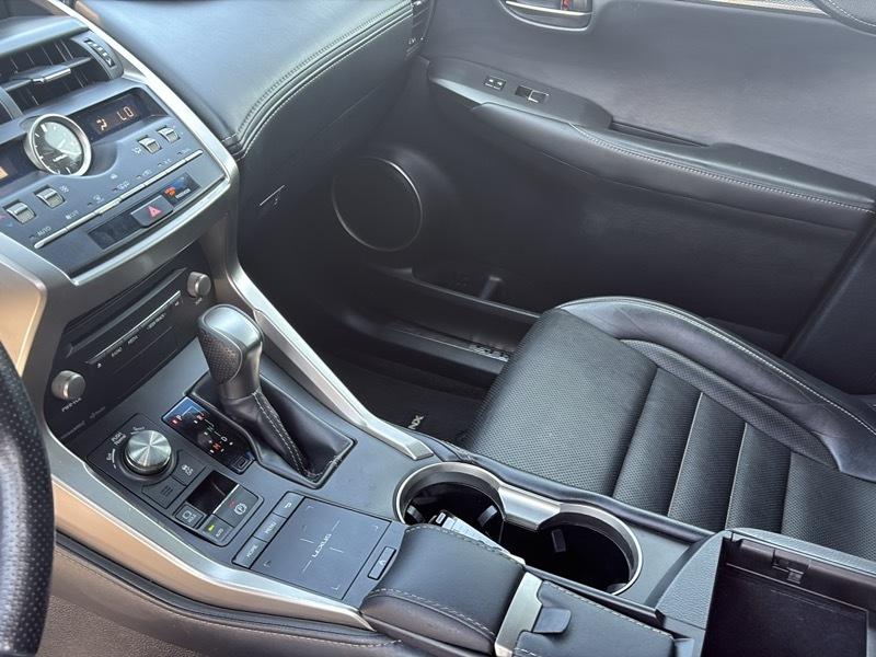 Lexus NX NX 300 FWD 2019