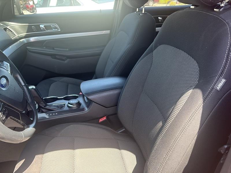 Ford Explorer 4dr 112" WB XLT 4WD 2017