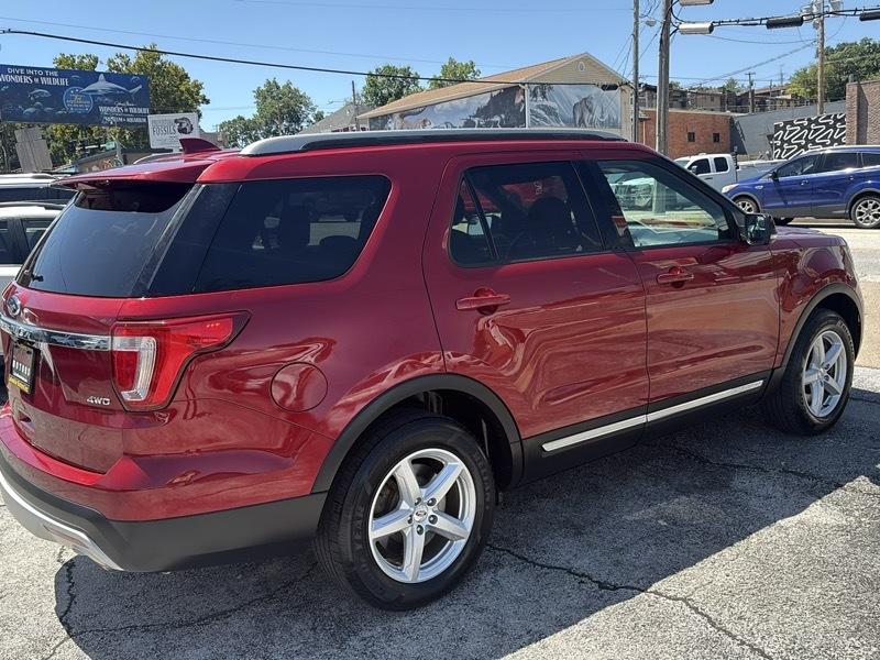 Ford Explorer 4dr 112" WB XLT 4WD 2017