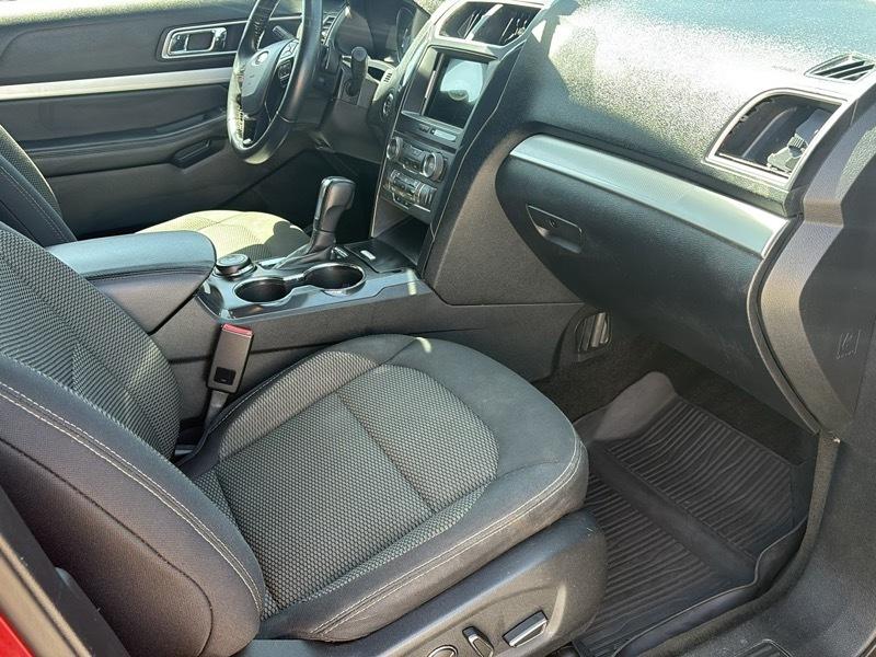 Ford Explorer 4dr 112" WB XLT 4WD 2017