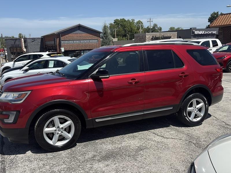 Ford Explorer 4dr 112" WB XLT 4WD 2017