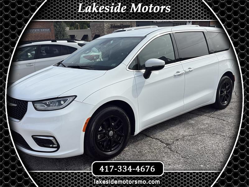 2023 Chrysler Pacifica Touring FWD