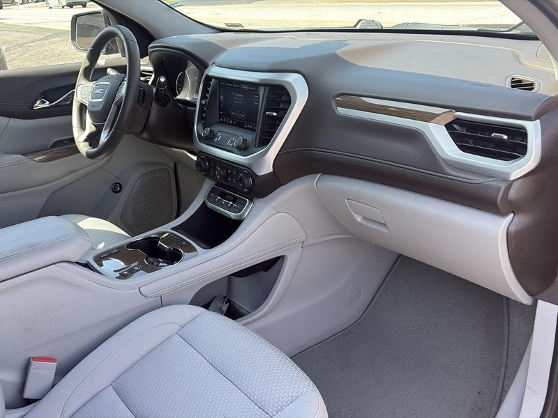 GMC Acadia FWD 4dr SLE 2021