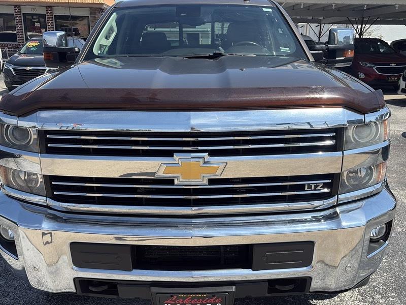 Chevrolet Silverado 2500 LTZ Crew Cab 4WD SWB 2015
