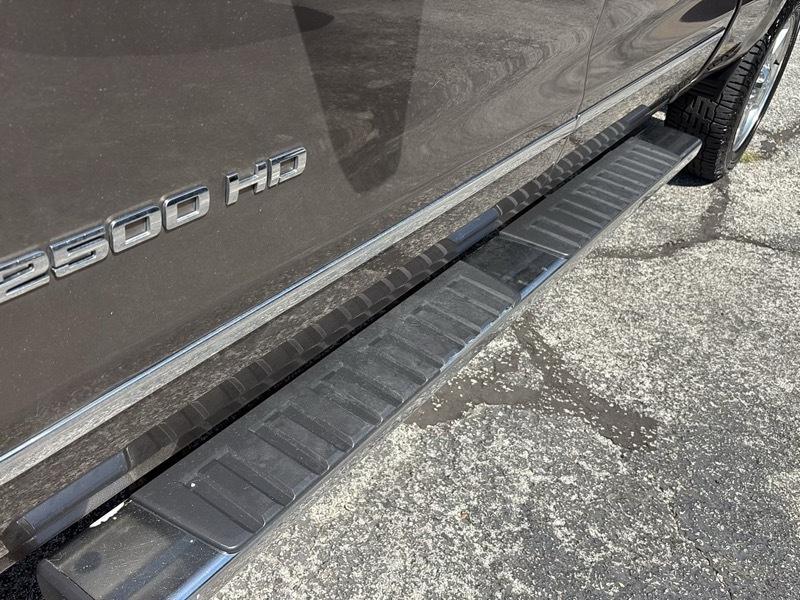 Chevrolet Silverado 2500 LTZ Crew Cab 4WD SWB 2015