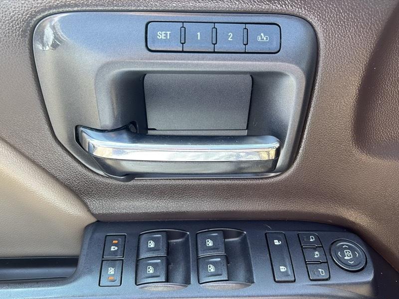 Chevrolet Silverado 2500 LTZ Crew Cab 4WD SWB 2015