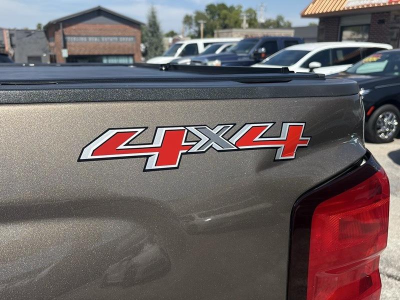 Chevrolet Silverado 2500 LTZ Crew Cab 4WD SWB 2015