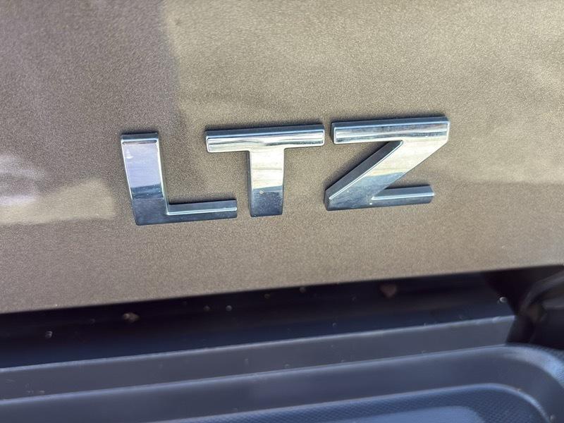 Chevrolet Silverado 2500 LTZ Crew Cab 4WD SWB 2015