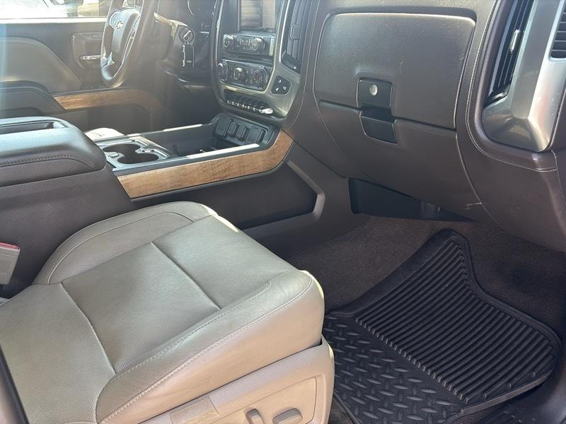 Chevrolet Silverado 2500 LTZ Crew Cab 4WD SWB 2015