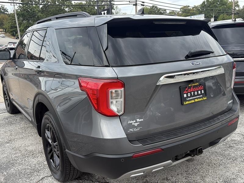 Ford Explorer photo 12