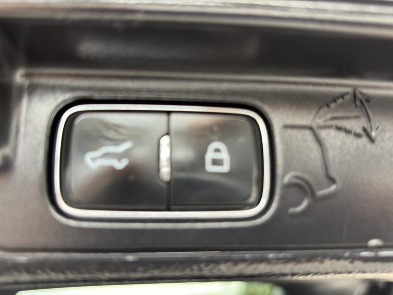 Ford Explorer photo 19