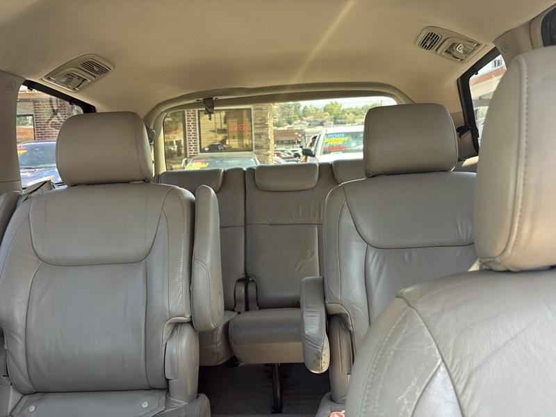 Toyota Sienna 5dr XLE FWD 7-Passenger (Natl) 2005