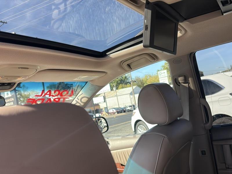Toyota Sienna 5dr XLE FWD 7-Passenger (Natl) 2005