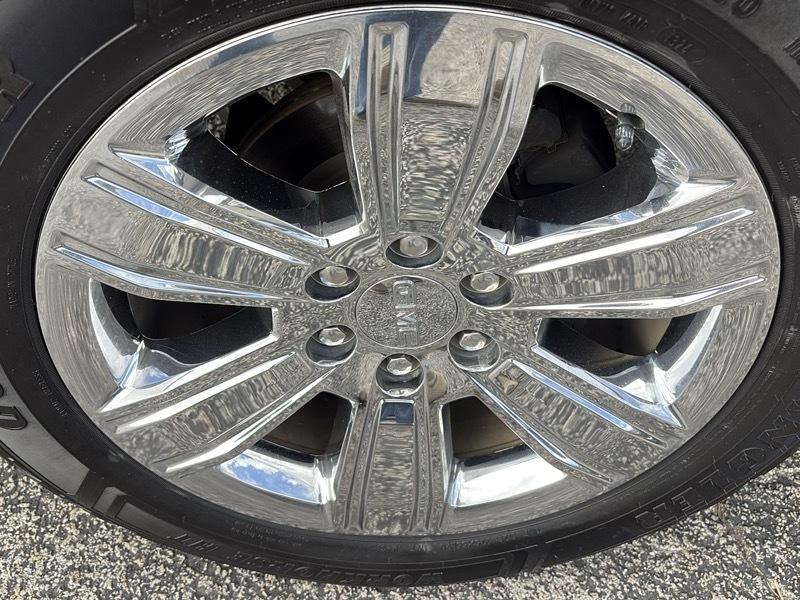 GMC Sierra 1500 4WD Crew Cab 143.5" SLT 2018