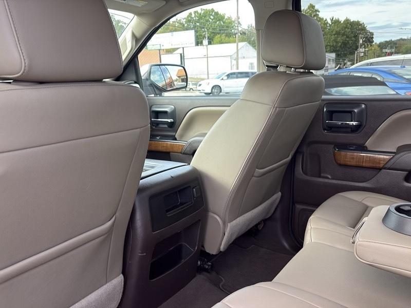 GMC Sierra 1500 4WD Crew Cab 143.5" SLT 2018