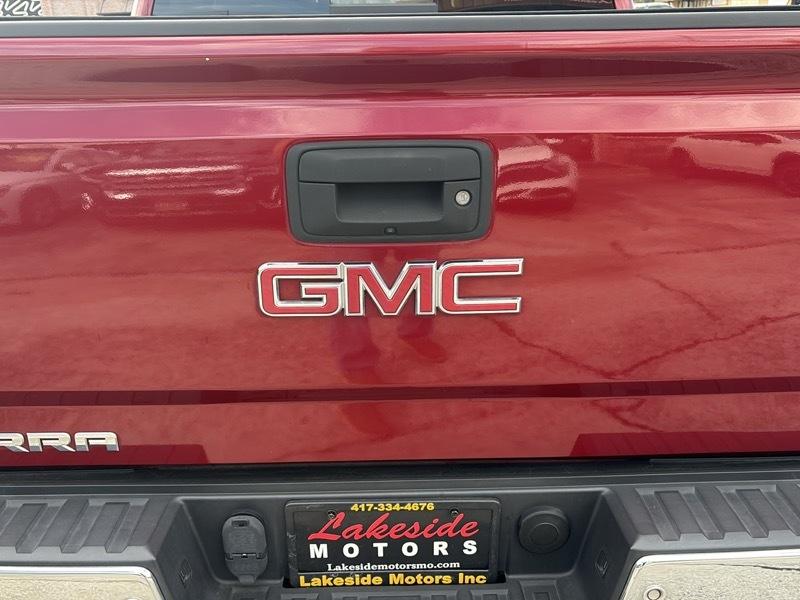 GMC Sierra 1500 4WD Crew Cab 143.5" SLT 2018