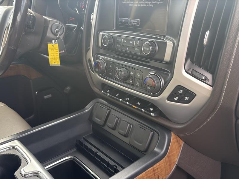 GMC Sierra 1500 4WD Crew Cab 143.5" SLT 2018