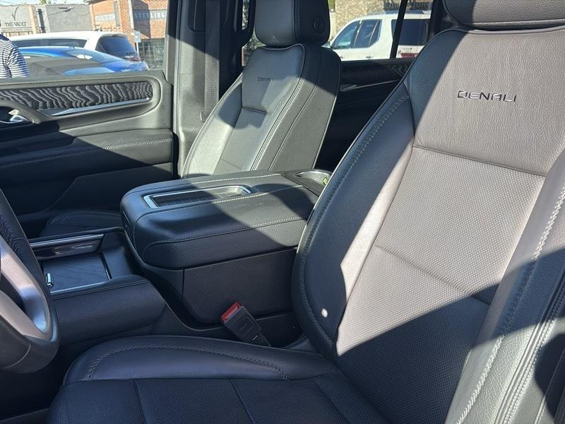 GMC Yukon XL 4WD 4dr Denali 2023