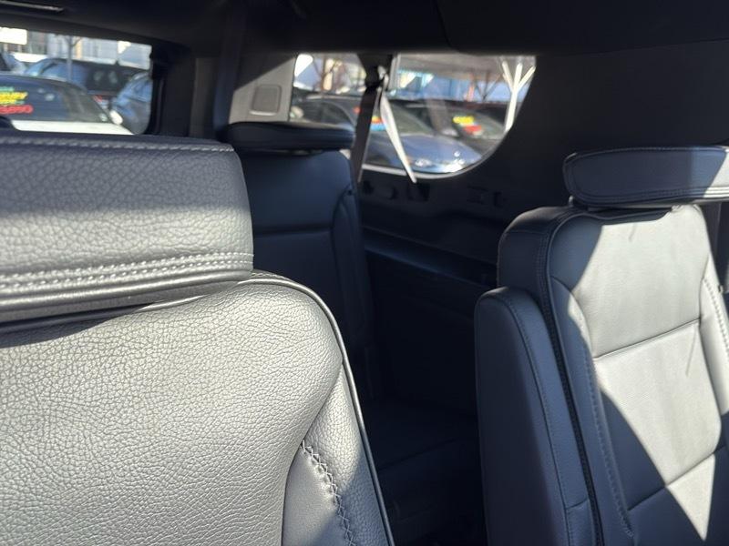 GMC Yukon XL 4WD 4dr Denali 2023