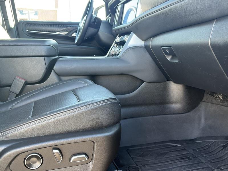 GMC Yukon XL 4WD 4dr Denali 2023