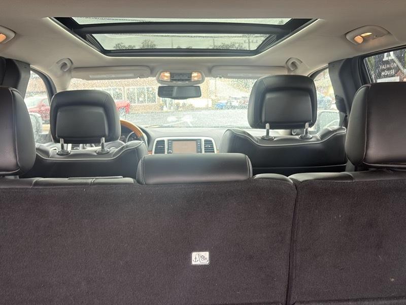Jeep Grand Cherokee 4WD 4dr Overland 2011