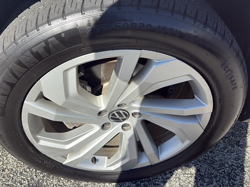 Volkswagen Atlas 2.0T SE w/Technology 4MOTION 2022
