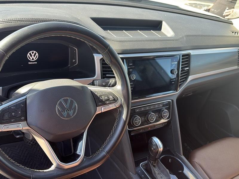 Volkswagen Atlas 2.0T SE w/Technology 4MOTION 2022
