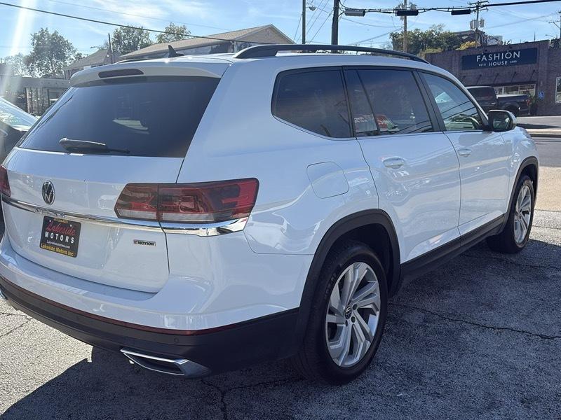 Volkswagen Atlas 2.0T SE w/Technology 4MOTION 2022