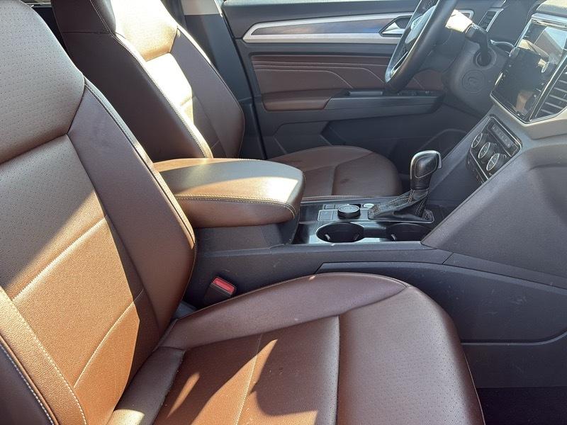 Volkswagen Atlas 2.0T SE w/Technology 4MOTION 2022