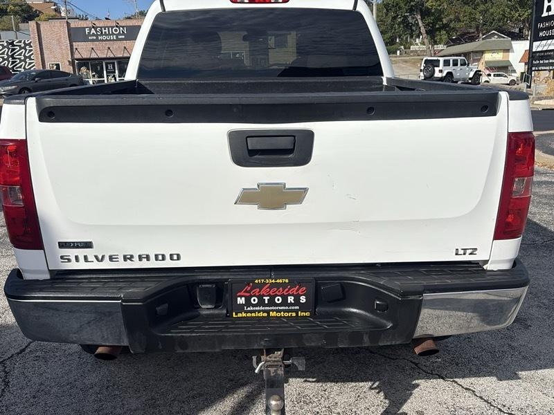 Chevrolet Silverado 1500 2WD Crew Cab 143.5" LTZ 2011