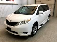 2012 Toyota Sienna 