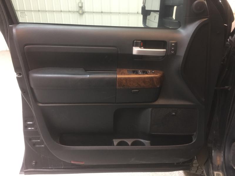 Toyota Tundra  2011 Toyota Tundra  2011