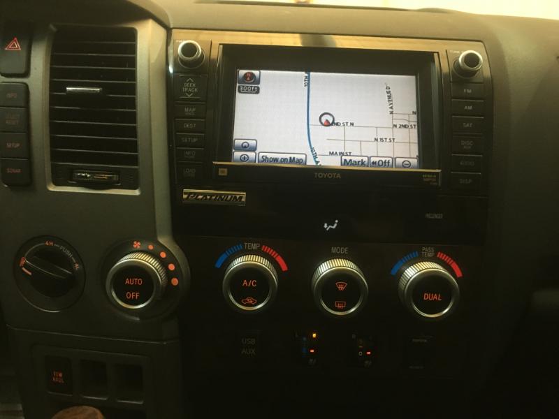 Toyota Tundra  2011 Toyota Tundra  2011