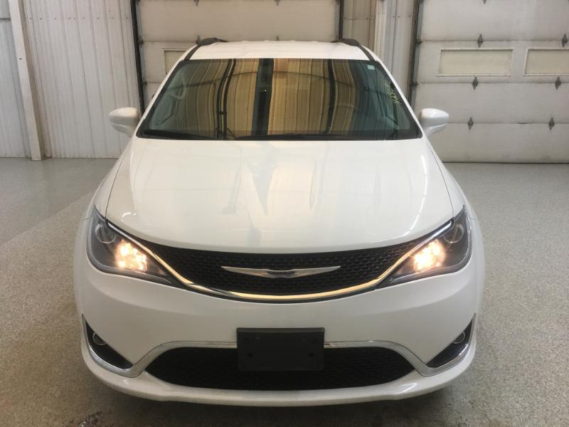 Chrysler Pacifica  2017 Chrysler Pacifica  2017